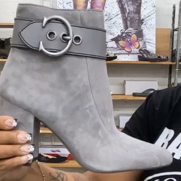 NIB Coach Dara Bootie size 10B - Picture 7 of 8